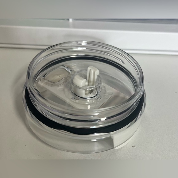 Stanley Lunar New Year 30 Oz NWOT - Picture 7 of 8